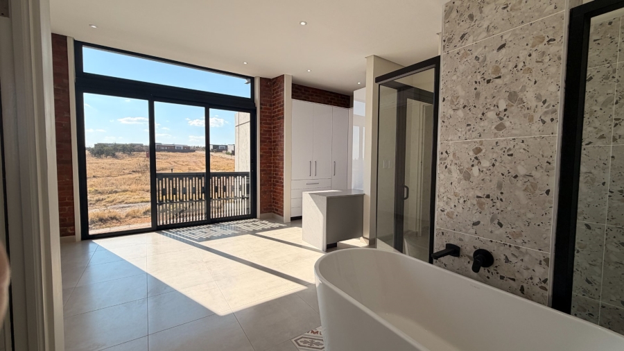 3 Bedroom Property for Sale in Helderzicht Eco Estate North West